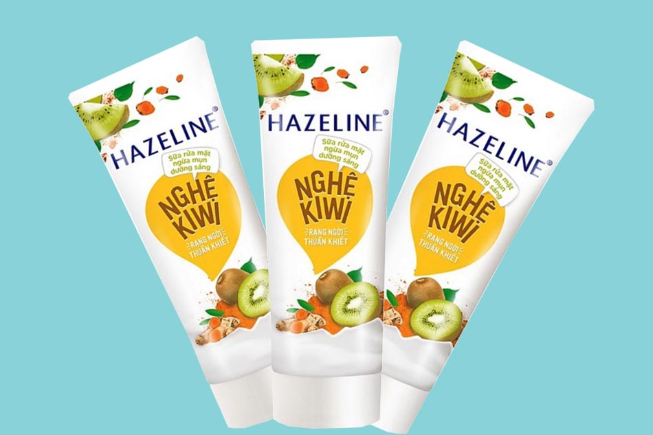 Sữa rửa mặt giá rẻ trị mụn Hazeline Nghệ – Kiwi
